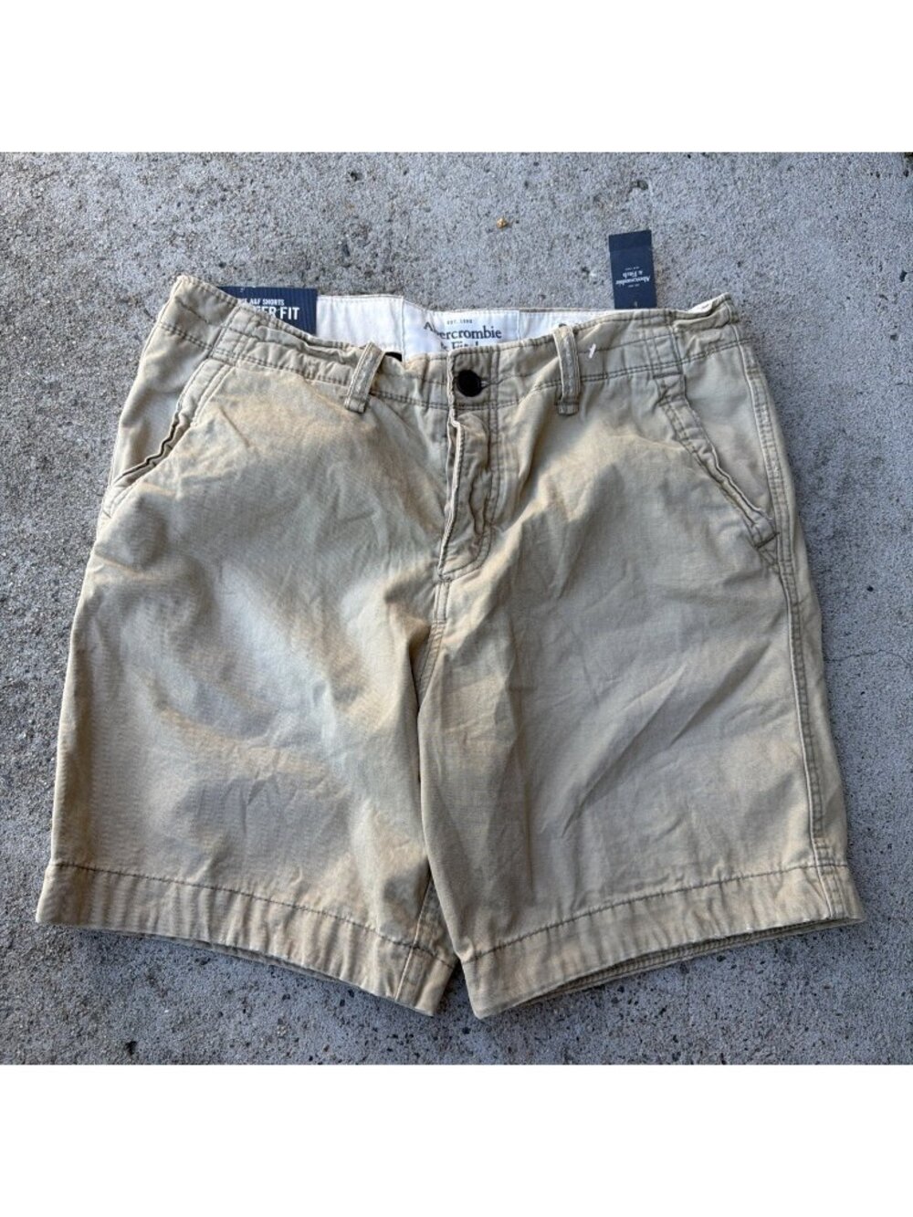 Vintage Abercrombie And Fitch Shorter Fit Cargo Khaki Shorts Mens Size 34 NWT
